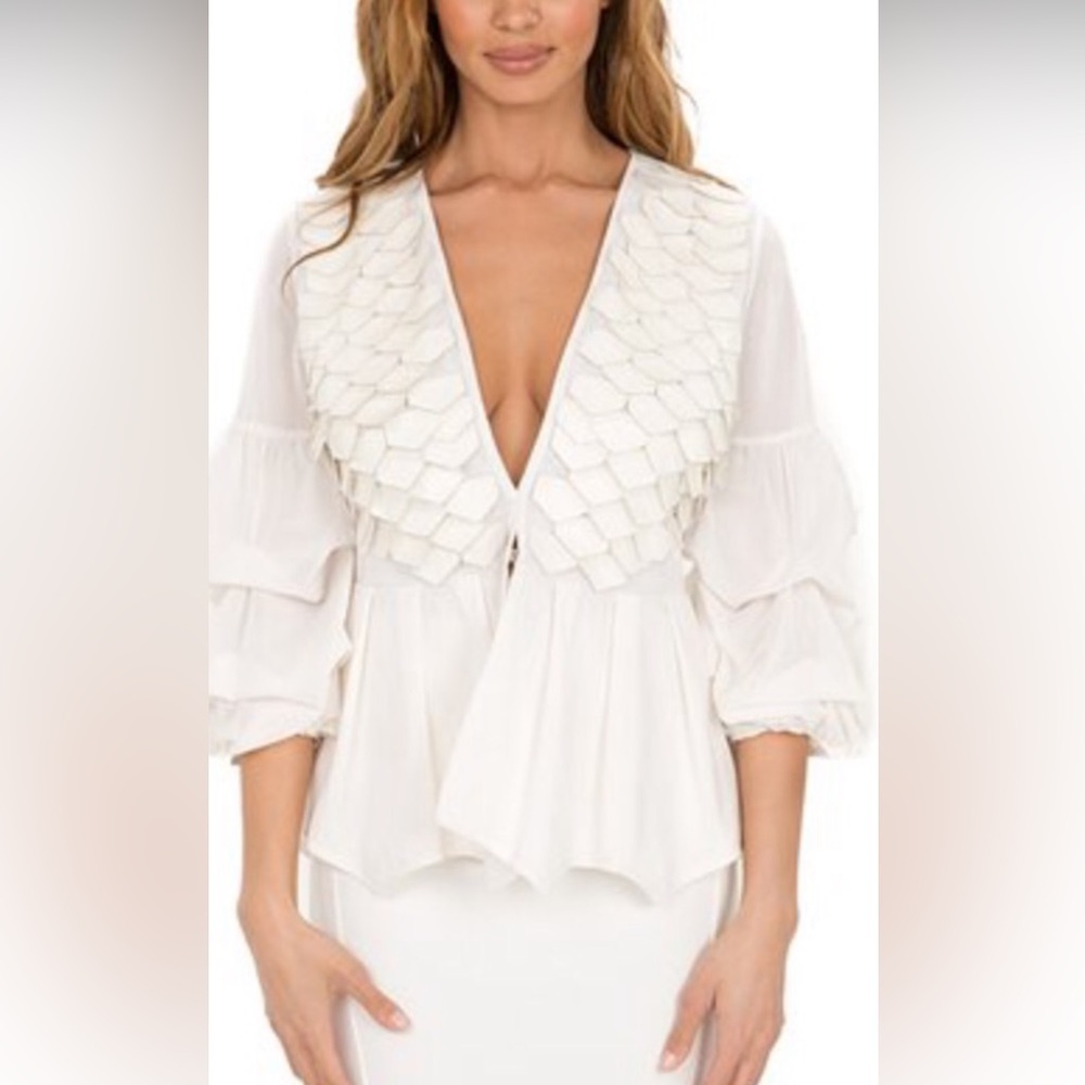 Size large CQBYCQ off white faux scale trimmed peplum jacket